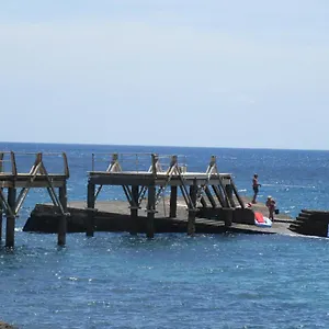 https://pequeno-salitre.in-canary-islands.com